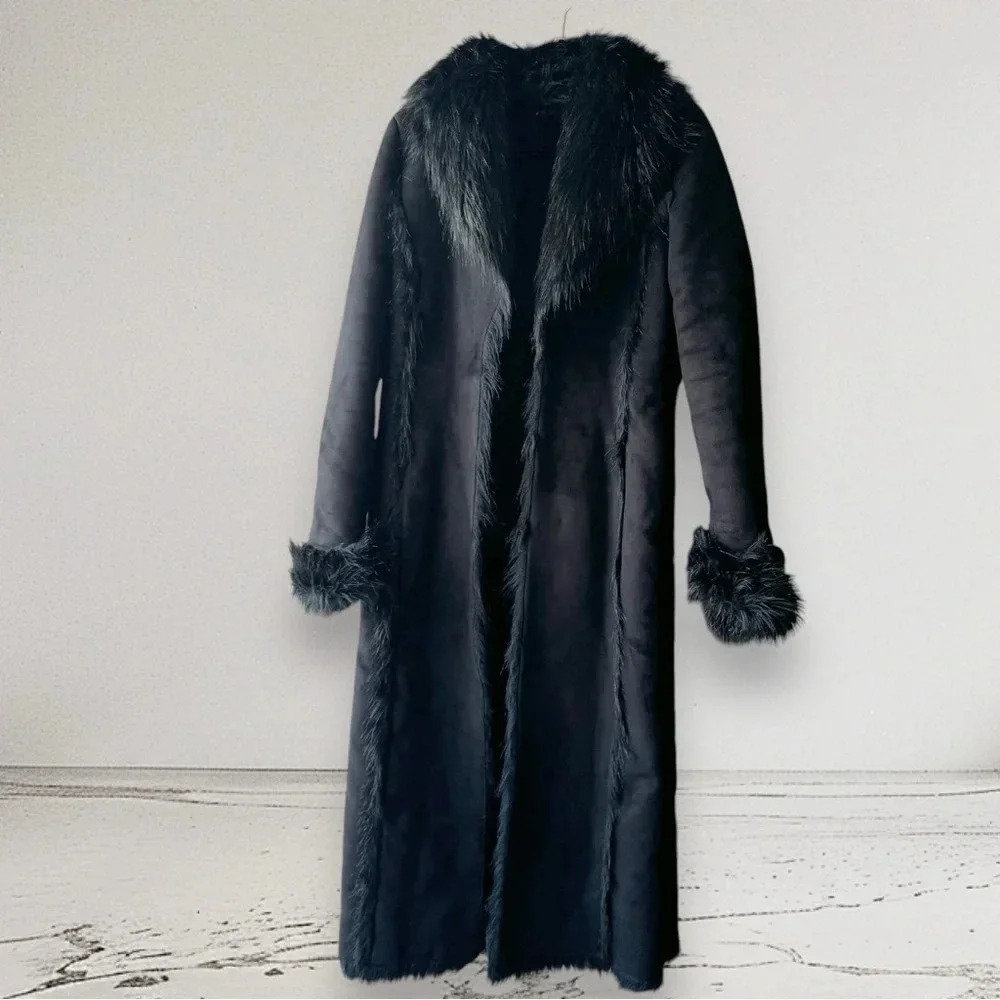 bebe Elegant Black Teddy Coat with Faux Fur